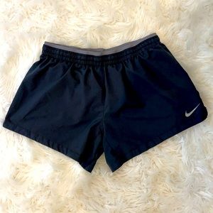 Women’s Nike shorts, black, medium EUC